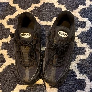 Air Max 95 Nike Black size 4Y